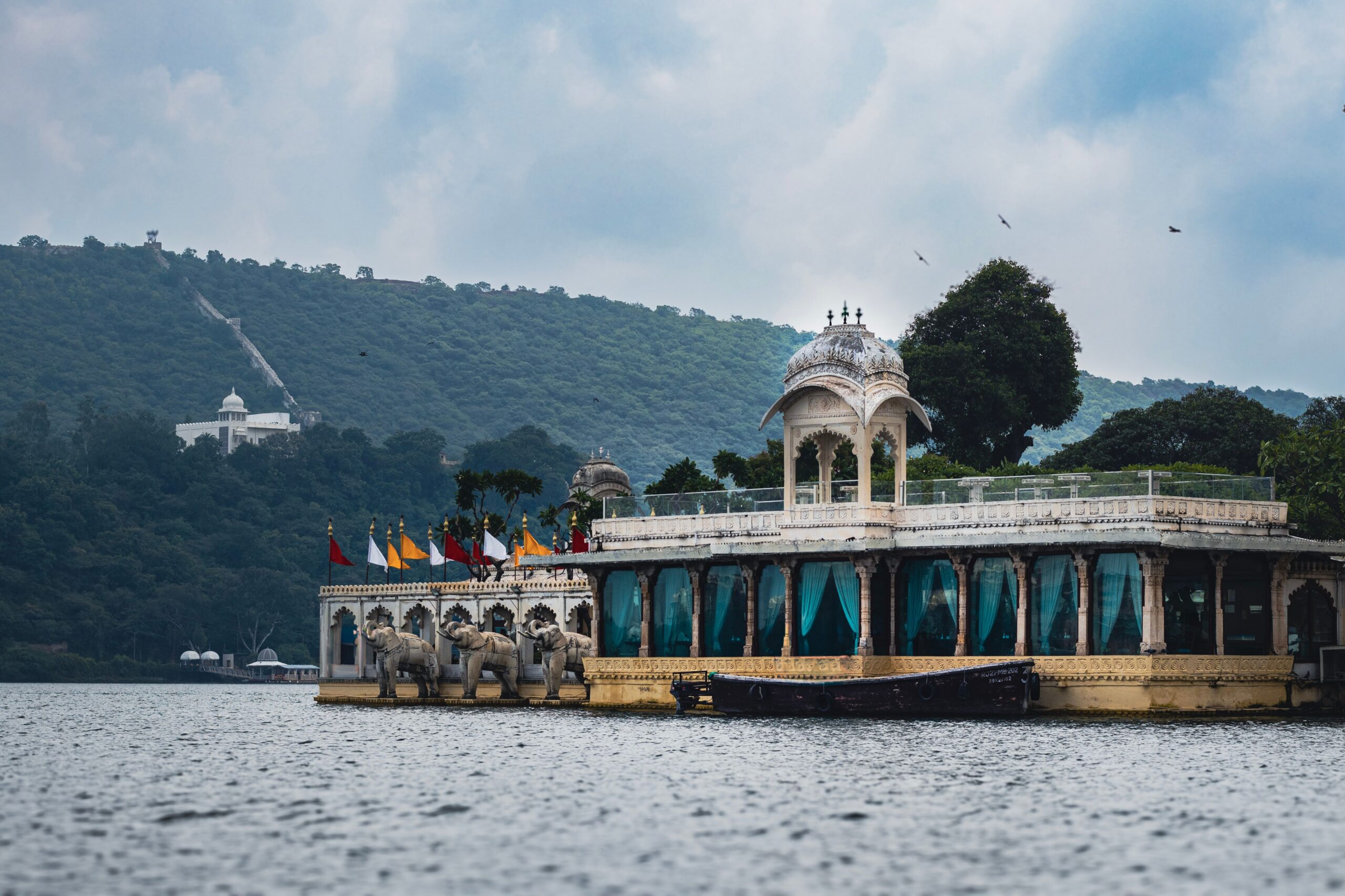 places to visit in udaipur